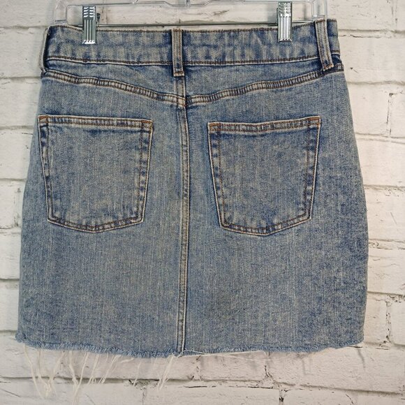 WILD FABLE DENIM SKIRT, SIZE 6, MEDIUM BLUE WASH, LIKE NEW, WOMENS - Picture 6 of 7